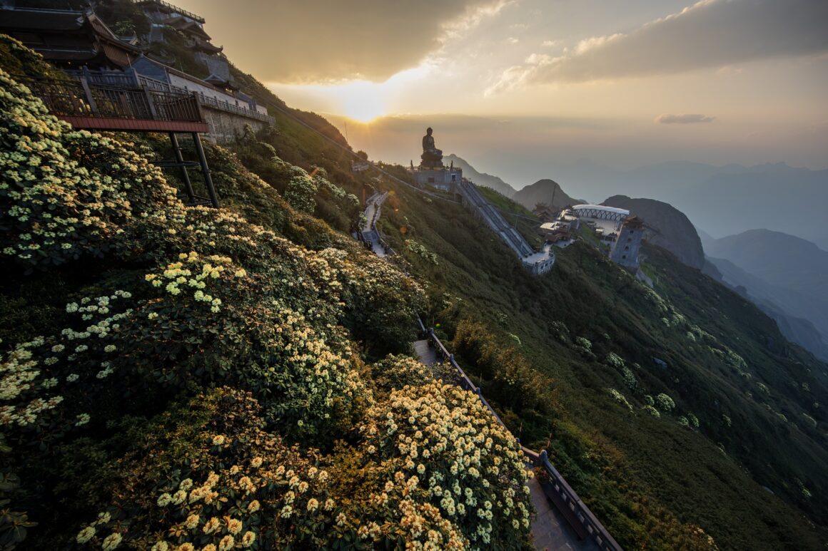 healing trekking tours Southeast Asia_3