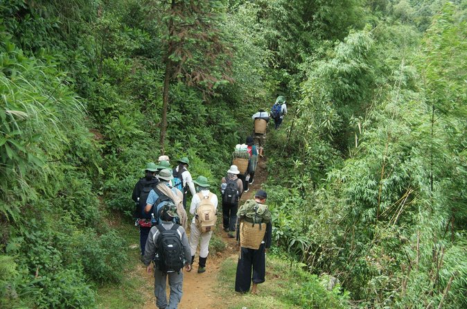 hiking Fansipan tour_4