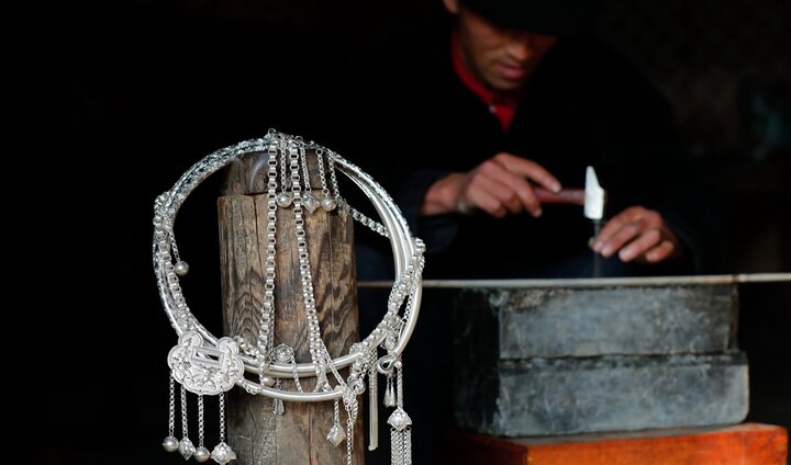 Sapa traditional silver smithing_1