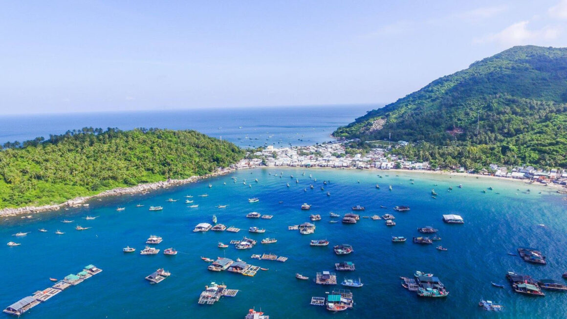 hidden islands in Vietnam