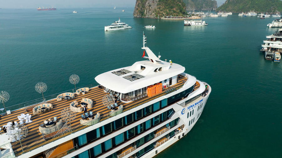 luxury Ha Long Bay cruise_3