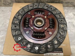 Góc chụp cận cảnh lá côn Xpander chính hãng