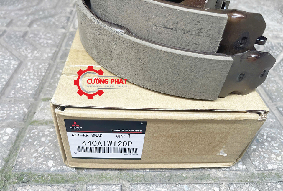 Chi tiết tem mã guốc phanh sau Xpander điện tử