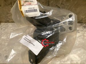 Chi tiết tem mã cao su chân máy thủy lực Xpander chính hãng