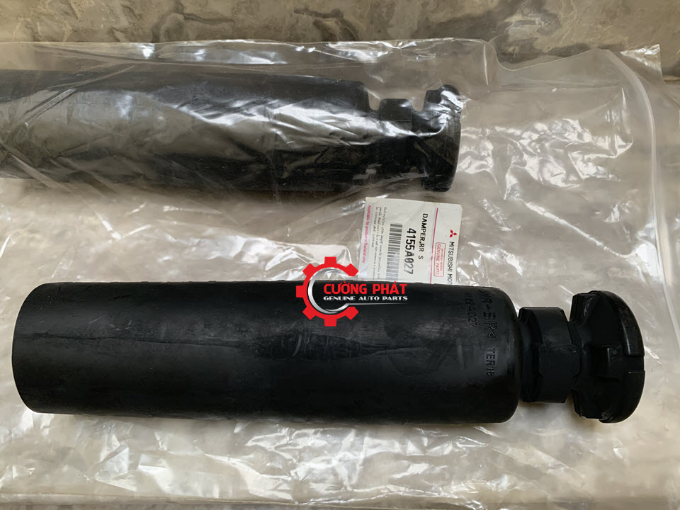Hình ảnh tăm bông chụp bụi giảm xóc sau Attrage, Mirage chính hãng