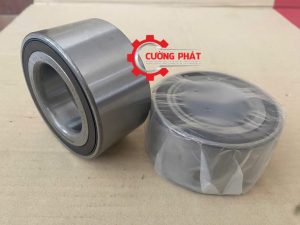Góc chụp cận cảnh bạc đạn trước Xpander 2018-2025 NTN