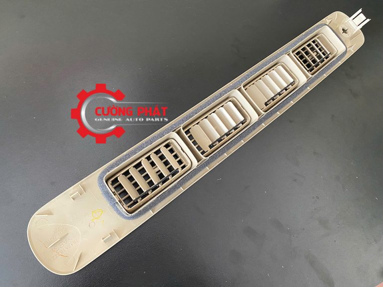 Góc chụp cận cảnh cửa giớ điều hòa trần xe Xpander 2018-2026 chính hãng