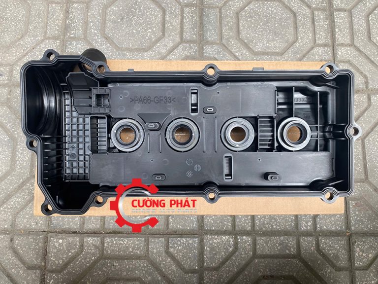 Góc chụp cận cảnh nắp dàn cò Xpander, Xforce liền gioăng bugi, gioăng dàn cò