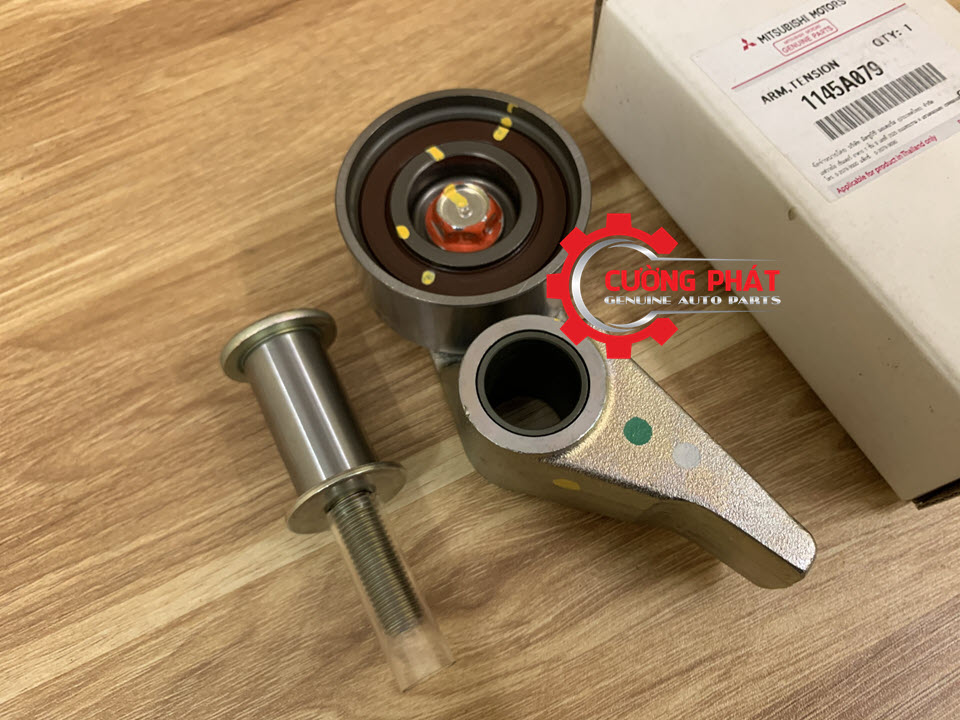 Góc chụp cận cảnh bi tăng cam Triton, Sport máy dầu chính hãng