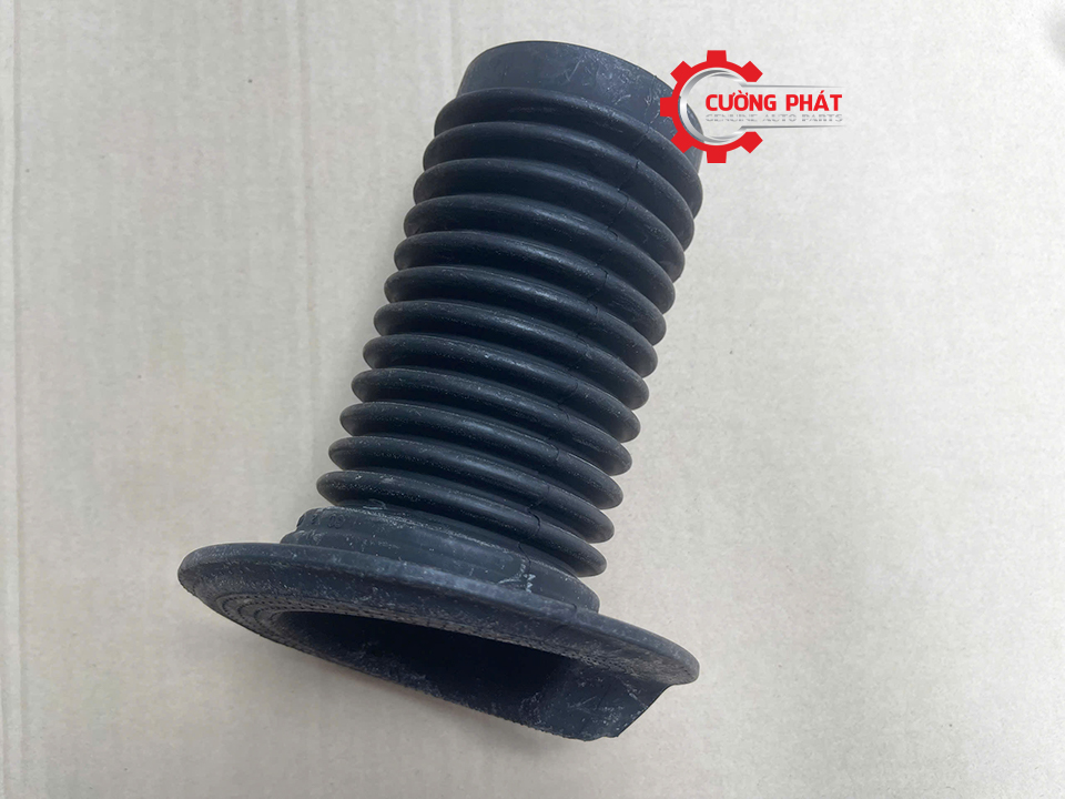 Góc chụp cận cảnh ủng chụp bụi phuộc trước Xpander 2018-2026 chính hãng