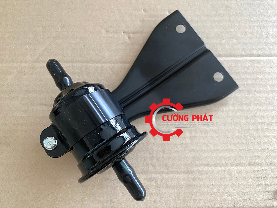 Góc chụp cận cảnh lọc xăng Triton chính hãng