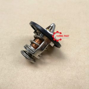 Góc chụp cận cảnh van hằng nhiệt Triton, Sport 2019-2024 4N15 chính hãng