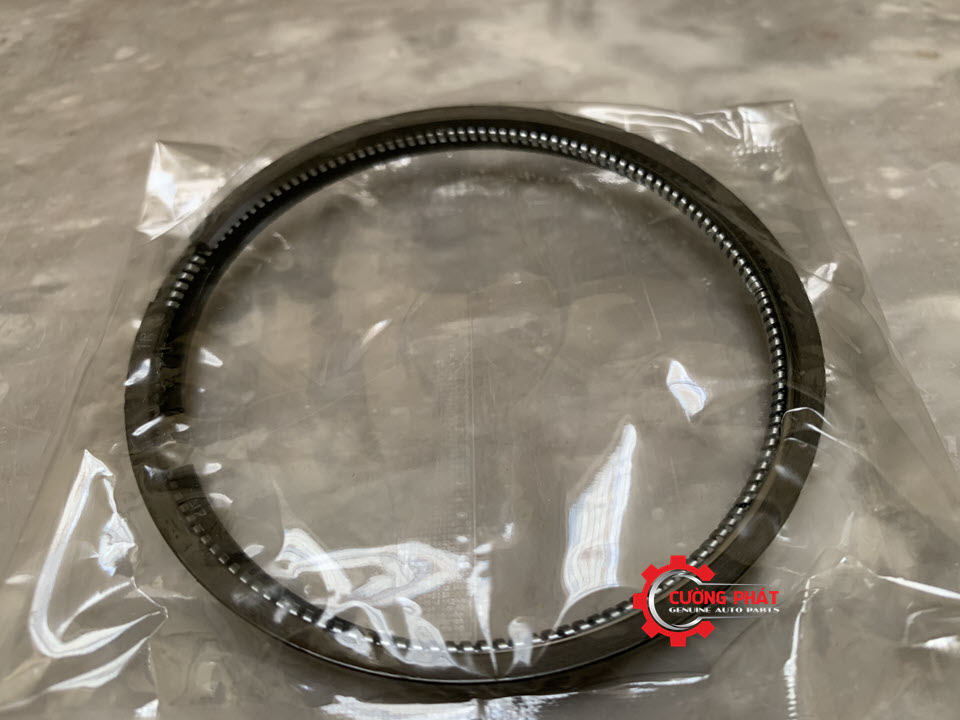 Góc chụp cận cảnh xecmang Triton 2009-2018