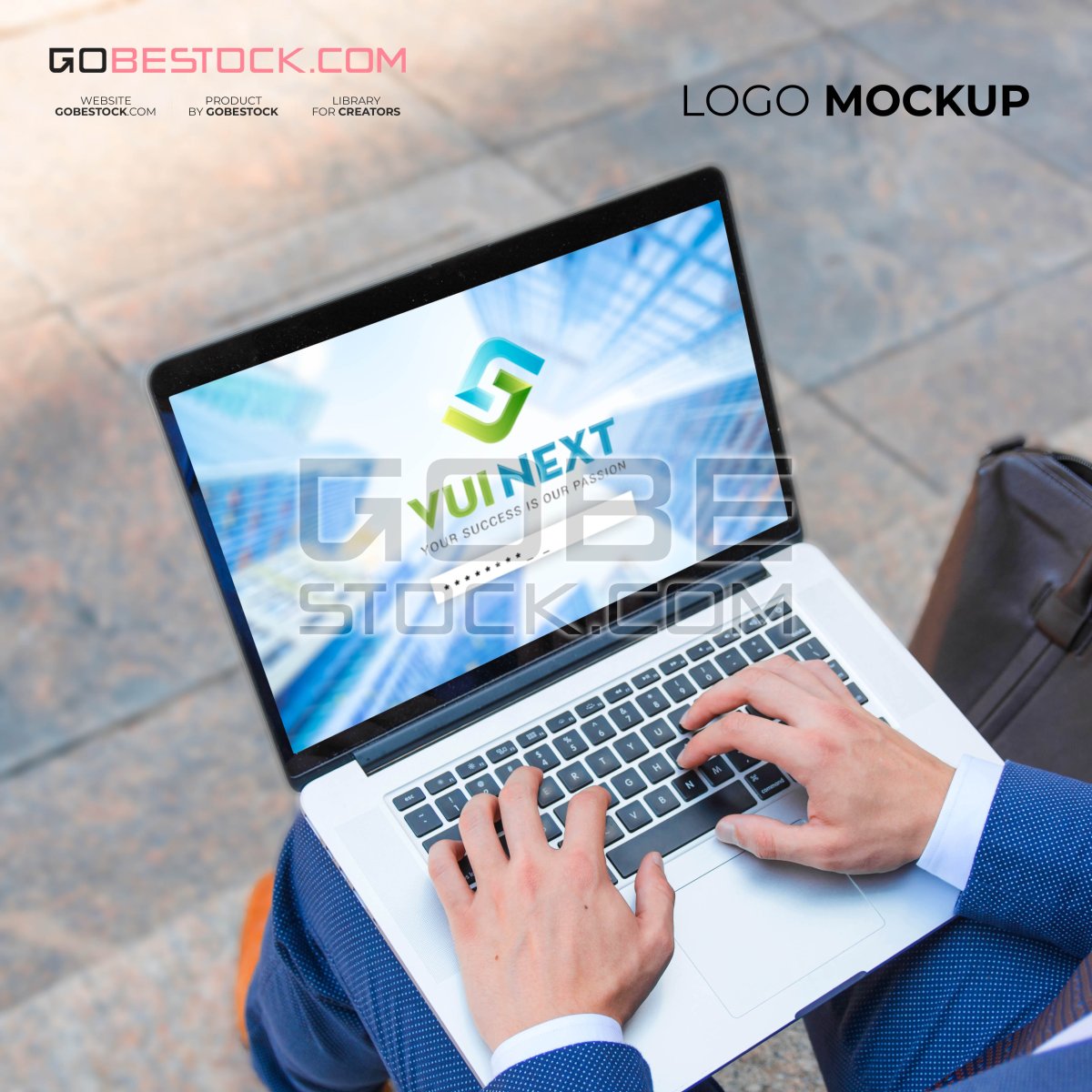 Logo mockup in screen laptop
