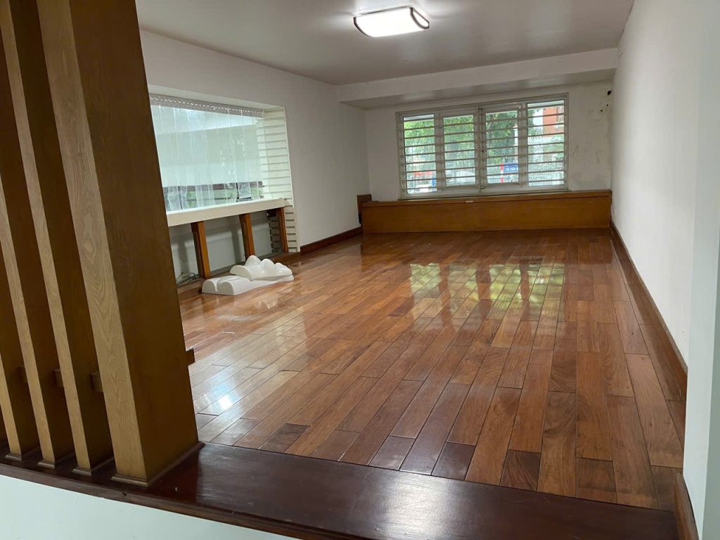 Cho thuê mặt phố Cao Xuân Huy 180m2 x 4t, gara ô tô, kinh doanh cực đỉnh ( CTV 5678 ) - ảnh 8