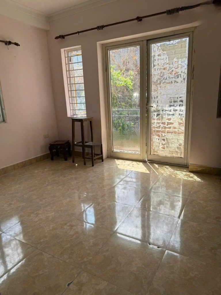 Nhà riêng 70m2 – 3 ngủ – ngõ 1039 Hồng Hà Chương Dương ctvo