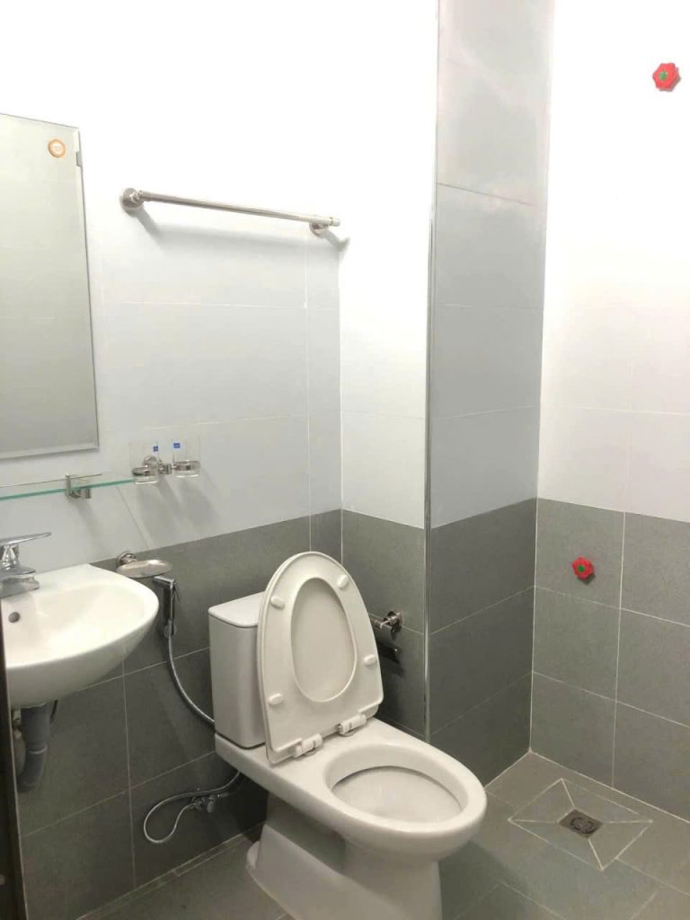 NHÀ RIÊNG MBKD 45M2 – MT 4M – 4 NGỦ – ngõ 180 Hoàng Quốc Việt CTVO - ảnh 13