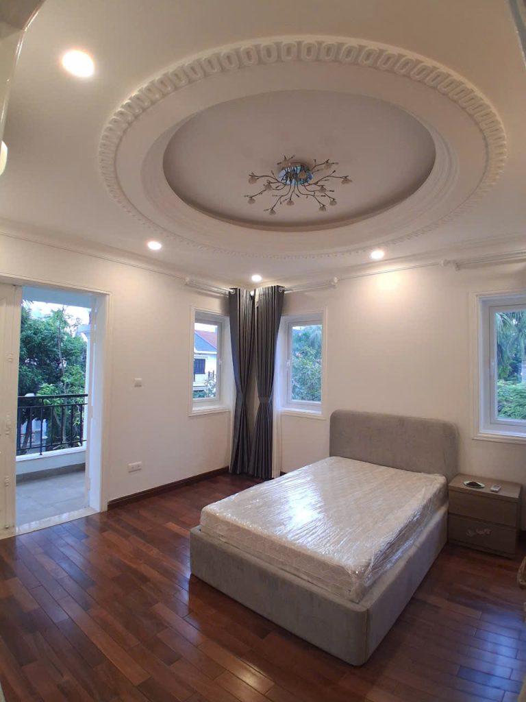 Biệt thự Ciputra – 230m2 – 3 tầng – 5pn (1 khép kín ), giá 3.600$ (khoảng 93 triệu) ctv4985