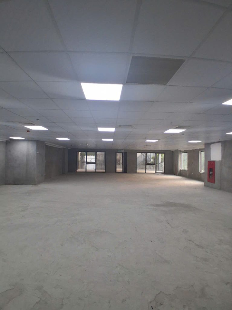 Tòa văn phòng – 500m2 – Mặt phố Đội Cấn (ctv4985)