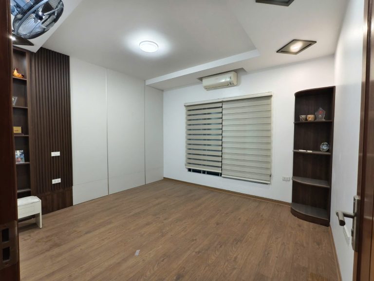 NHÀ RIÊNG 48.6M2 – 5 NGỦ – ngõ 80 phố Nhân Hòa CTVO
