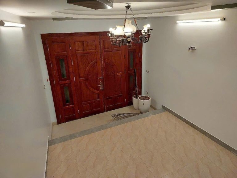 NHÀ RIÊNG 50M2 – 6 NGỦ – ngõ 133 Hoa Bằng CTVO