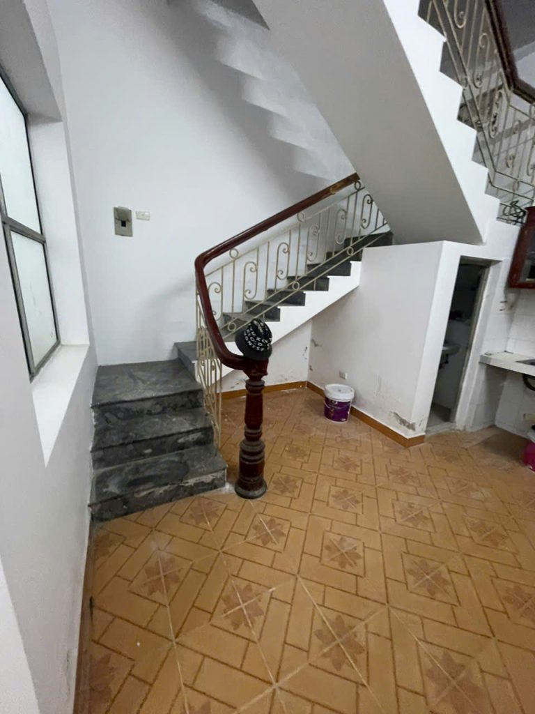 NHÀ RIÊNG 40M2 – 3 NGỦ – ngõ 89 LẠC LONG QUÂN CTVO - ảnh 5