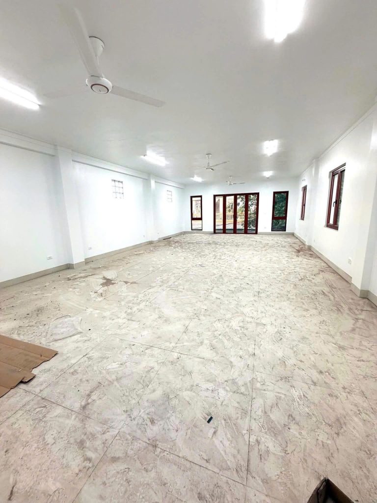 Nhà riêng – MBKD – 120M2 – 5 phòng – ngõ 49 Thúy Lĩnh – 48 triệu/tháng (CTV 2238)