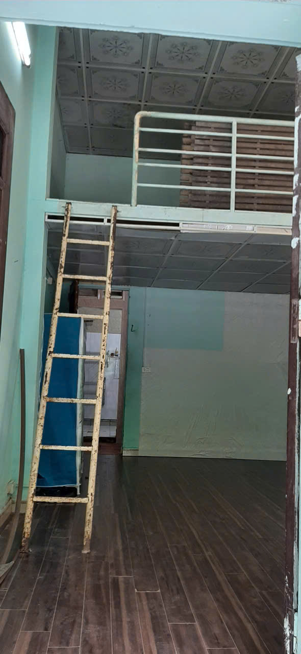 Nhà riêng 40m2 – 1 ngủ – ngõ 196 Hồ Tùng Mậu – 5.5 triệu/tháng (CTV 2238)