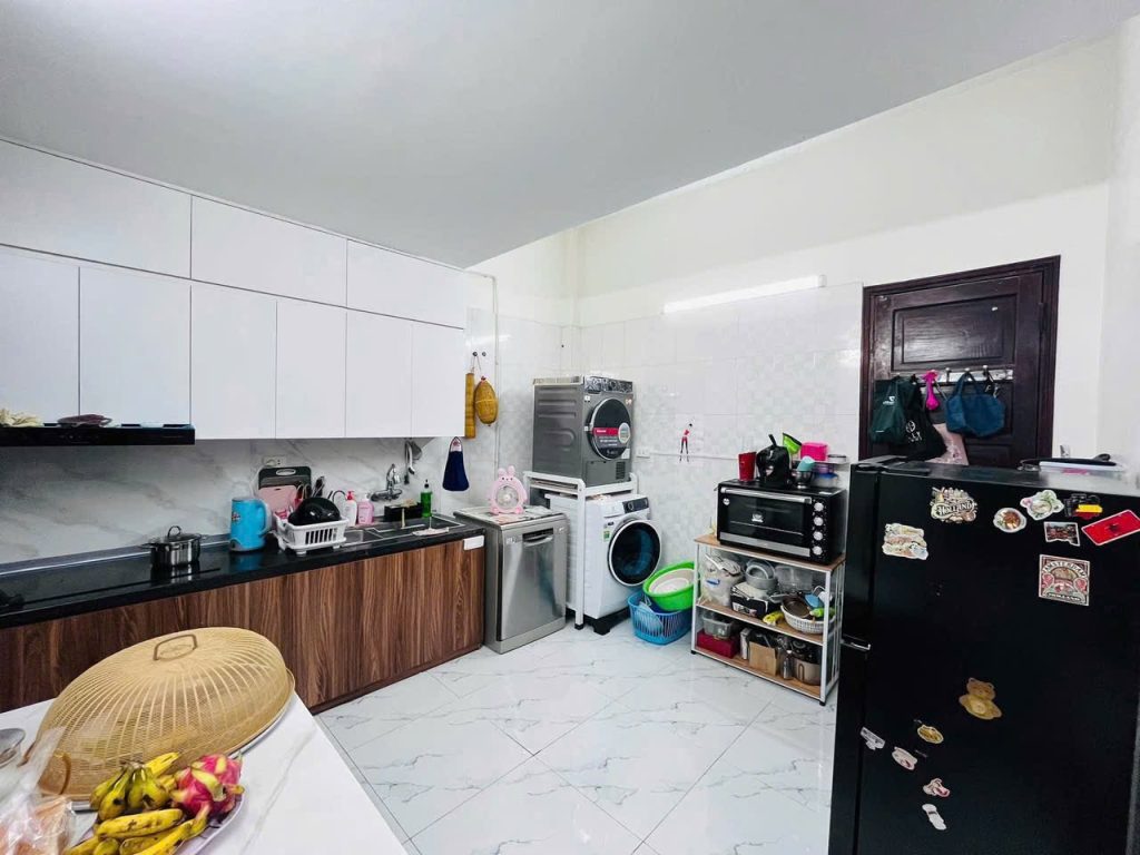 Tập thể (Tầng 3) – 110m2 – 3 ngủ – Tập thể Sông Đà, ngõ 445 Nguyễn Trãi (Ctv8289) - ảnh 5