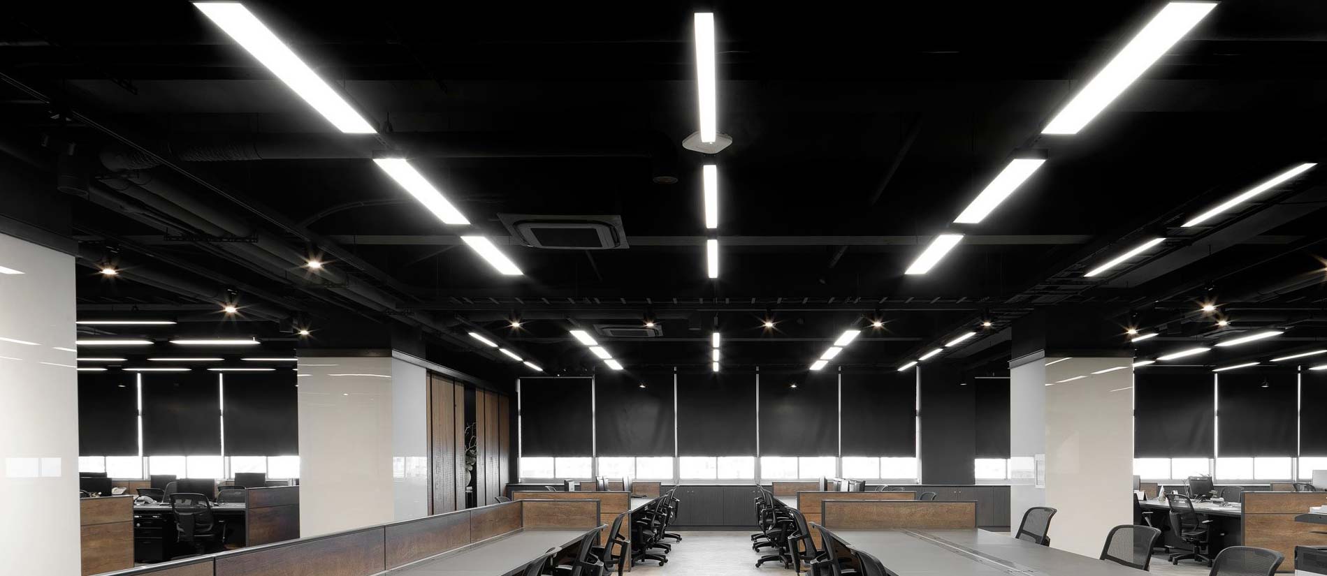 Đèn LED máng thả trần 1m2 Venus KM835