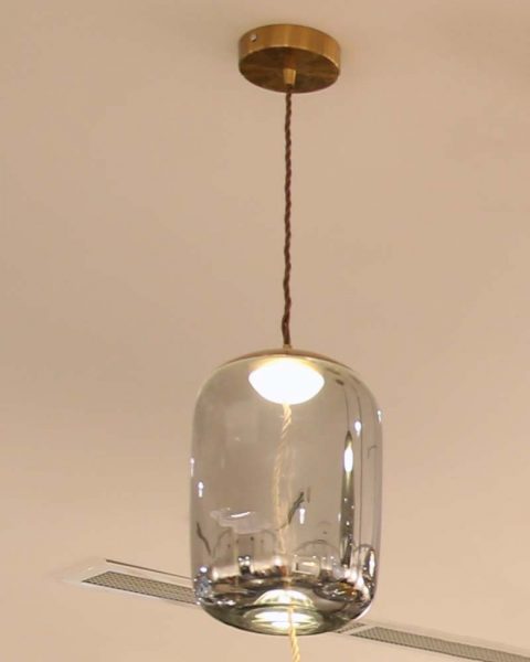 đèn thả thủy tinh trang trí shop quần áo