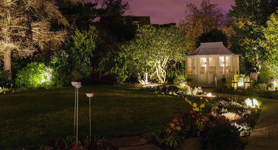 đèn trang trí ngoài trời & sân vườn hiện đại