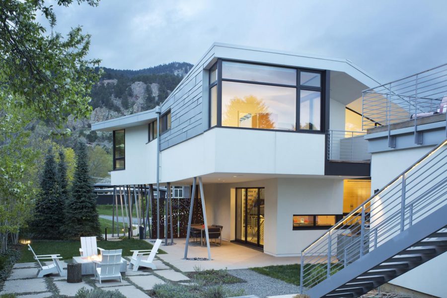 đèn trang trí ngoài trời & sân vườn hiện đại