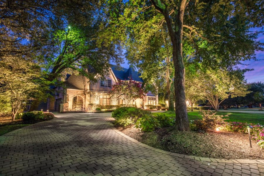 đèn trang trí ngoài trời & sân vườn hiện đại