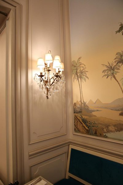 Tiệm bánh & cafe Nga Ladurée Moscow Nikolskaya