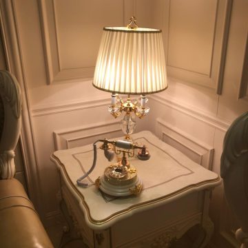 Đèn bàn kiểu Pháp Venus FR1416