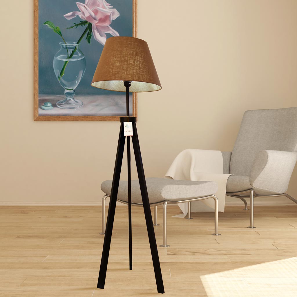 Đèn cây đứng góc sofa 3 chân Venus KD0710109 Đèn cây đứng góc sofa 3 chân Venus KD0710109