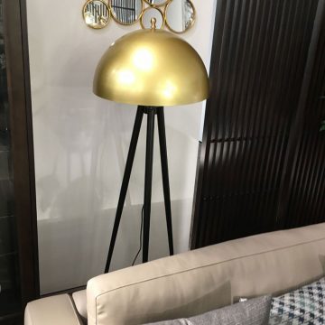 Đèn cây trang trí bằng gỗ cao cấp Venus DC538