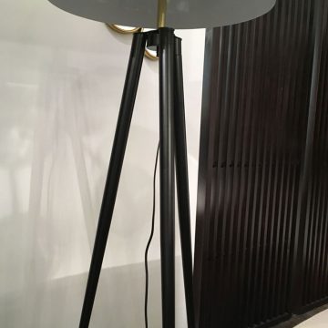 Đèn cây trang trí bằng gỗ cao cấp Venus DC538