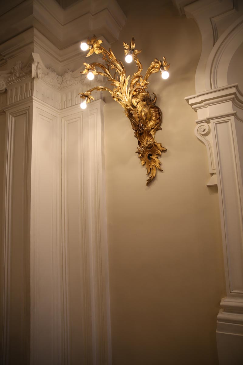 đèn tường đồng cao cấp cung điện mùa đônga