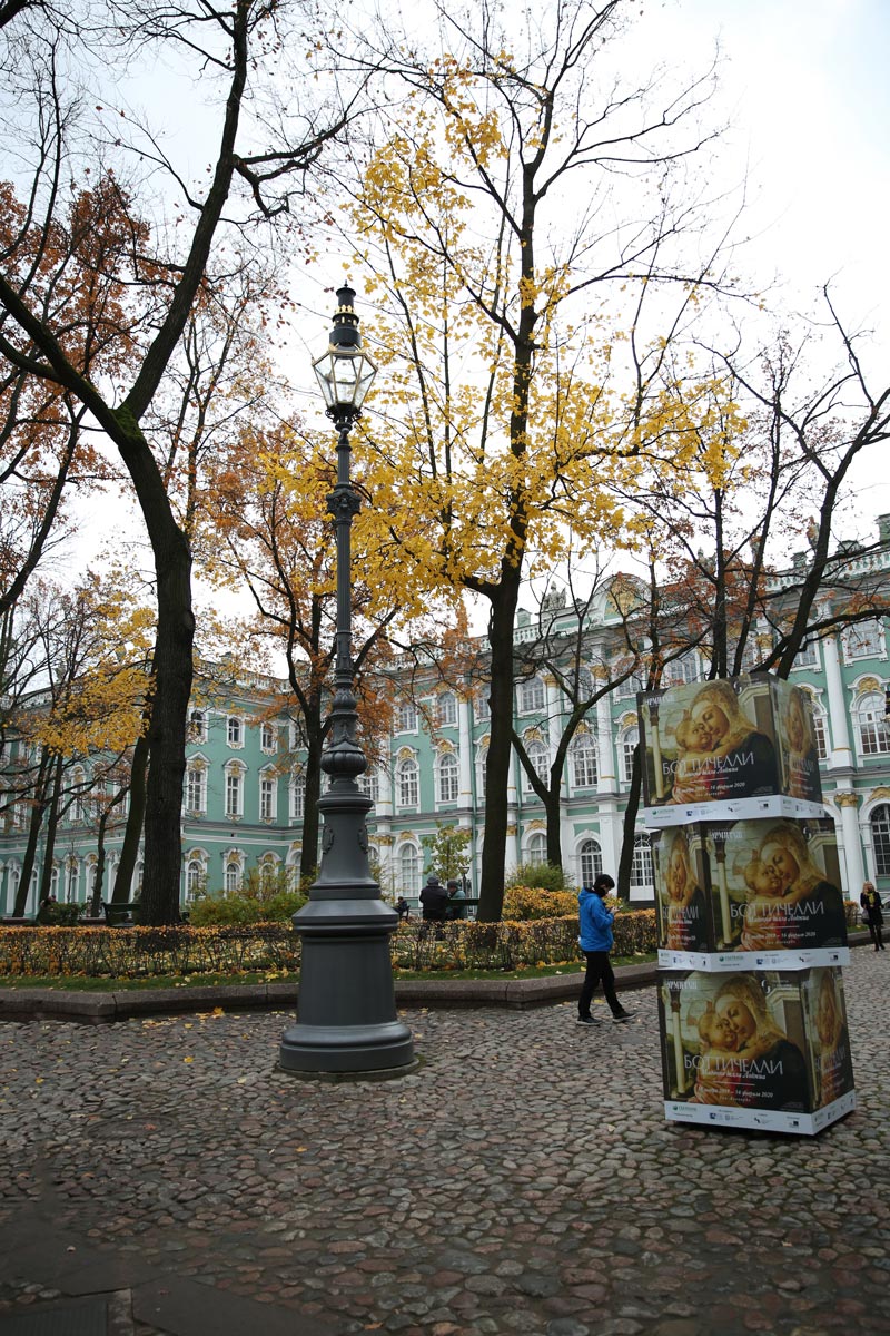 đèn ngoài trời đồng cao cấp cung điện mùa đônga