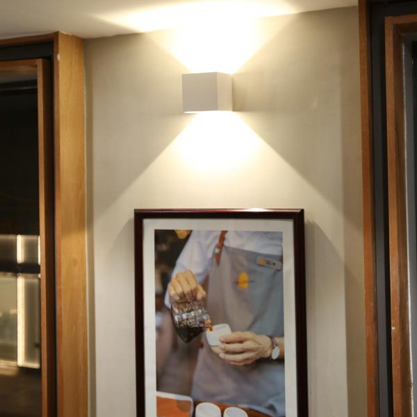 đèn tường led trang trí quán cafe