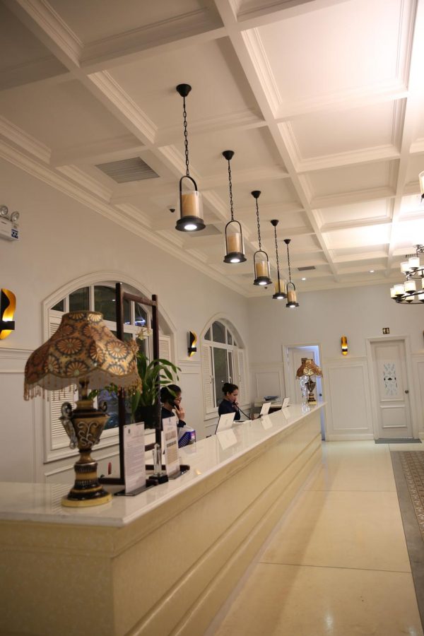 đèn trang trí sảnh khách sạn