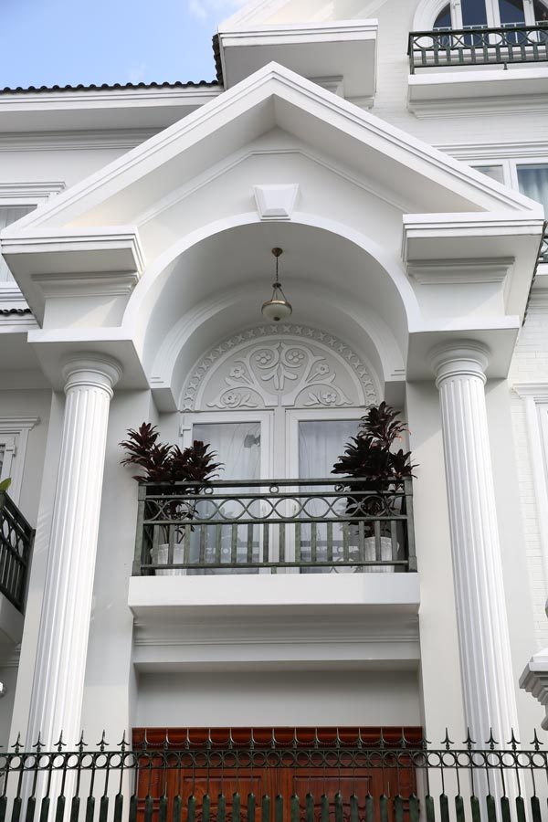 dđèn trang trí nguyễn thị thập