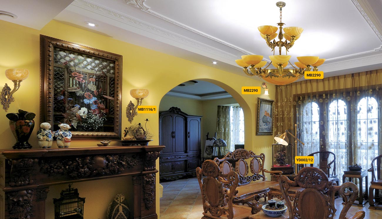đèn trang trí bằng đồng cổ điển cho phòng khách