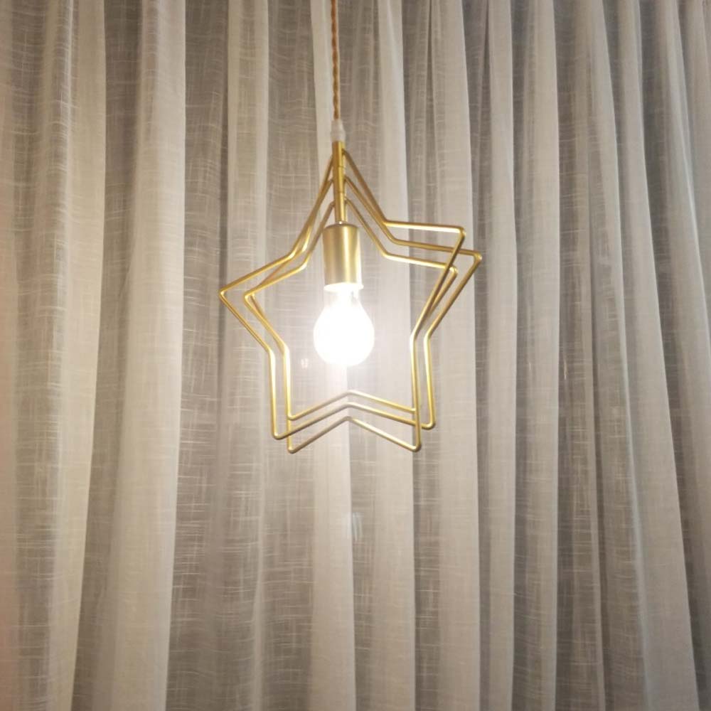 Đèn thả khung ngôi sao nhôm sắt sơn vàng chao thủy tinh tròn bóng LED