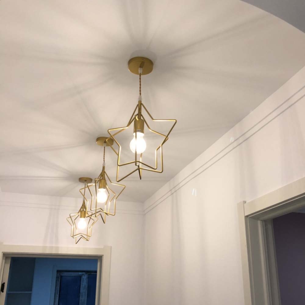 Đèn thả khung ngôi sao nhôm sắt sơn vàng chao thủy tinh tròn bóng LED