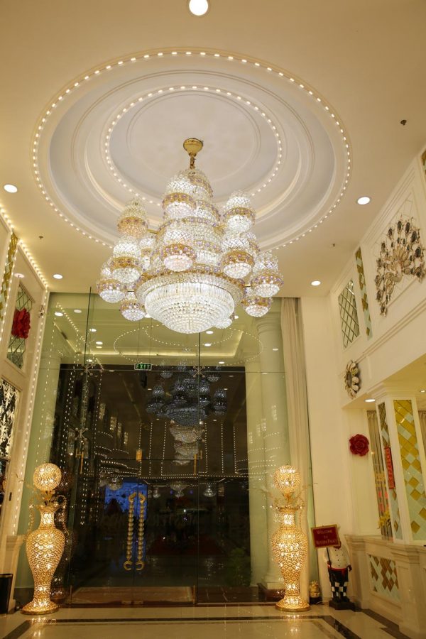 đèn trang trí nhà hàng tiệc cưới quận 10