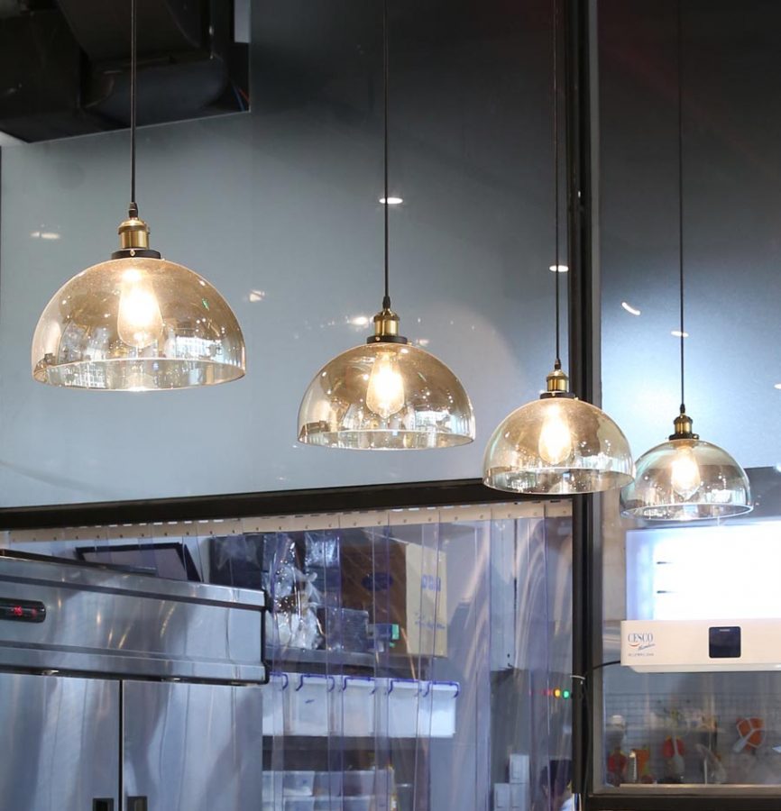 Đèn trang trí cho tiệm bánh đẹp 