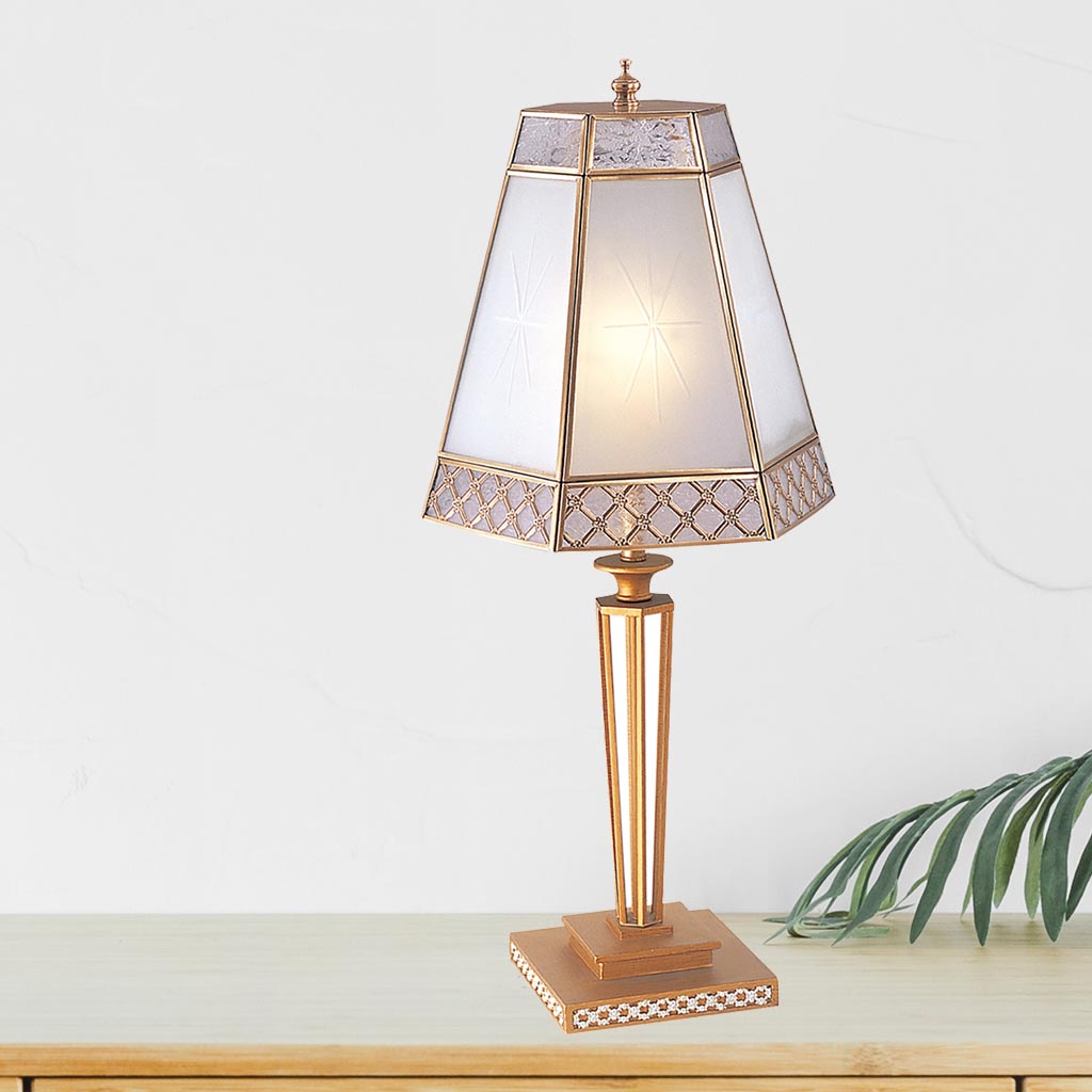 Đèn bàn đồng trang trí để sofa phòng khách Venus 600037-01 Đèn bàn đồng trang trí để sofa phòng khách Venus 600037-01